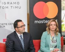 Onlajn plaćanje najvažnije prilikom izbora kartice