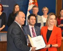 Svetosavske nagrade za Knjaz Miloš i Bambi