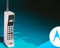 Mobilni telefon Motorola Dynatac obeleževa 45. rođendan