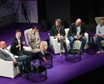 Srbi sve više kupuju online