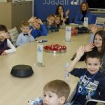 Mališani upravljali Unika osiguranjem