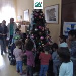 Zaposleni Crédit Agricole doneli ukrase u domove za nezbrinutu decu