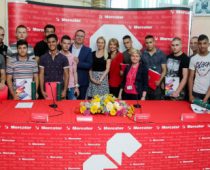 TRINAEST MATURANATA NA DAN DODELE DIPLOMA DOBILO POSAO U MERCATORU