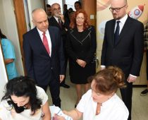  NIS donirao ultrazvučni aparat za bebe Domu zdravlјa u Sopotu
