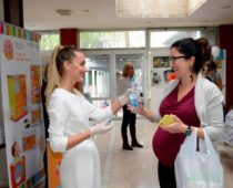 Beba bira gde na Nacionalnoj nedelji dojenja