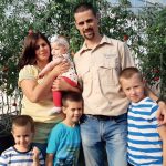 У ПОСЕТИ ПОРОДИЦИ РАДИН У СТАПАРУ, КОД СОМБОРА: Парадајз из водене баште је будућност повртарства