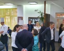 Božićni ručak za decu iz Doma „Jovan Jovanović Zmaj“