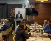 Javni beležnici Srbije u 2019. godini uradili 367.121 besplatnih overa dokumenata