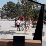 Roche i Strawberry Energy omogućili postavljanje ”pametnih klupa” u Beogradu i Novom Sadu