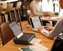 Ponesite kancelariju na put uz Canon PIXMA TR150 i  PIXMA TR150 sa baterijom