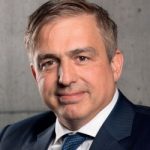 MILOŠ VUKOVIĆ: Pun oporavak globalne ekonomije moguć tek u 2022.