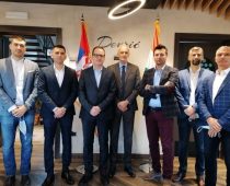 MK Group sa svojom kompanijom članicom Agrounijom širi izvozni portfolio: Spreman prvi kontejner jabuka za Indiju