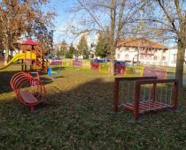 P&G brend Pampers i DM podržavaju Fondaciju Ana i Vlade Divac za obnovu igrališta u srpskim vrtićima