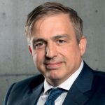 MILOŠ VUKOVIĆ: Svetska ekonomija će u 2021. biti u plusu, sa Kinom daleko ispred svih