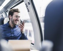 Zašto kažeš „Javi kada stigneš“ , a misliš „Volim te“