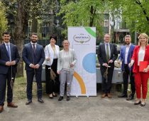 Apatinska pivara podelila sadnice jasena građanima Apatina