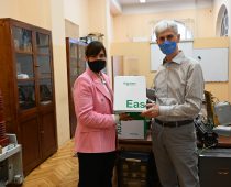 Kompanija Schneider Electric nastavlja da podržava talentovane studente i Elektrotehnički fakultet