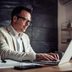 Raiffeisen banka ponudila novinu za privrednike: Online faktoring za pravna lica