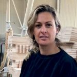 BELWOOD HANGERS: Дрвене вешалице за Бенетон, Барбери, Долче & Габана…