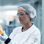 L’ORÉAL predstavio prvu kozmetičku bočicu od enzimski reciklirane plastike