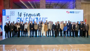 Zajednička fotografija svih učesnika na svečanosti priređenoj 16. decembra u Palati Srbija