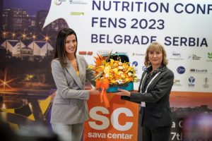 Kristina Milinčić, generalna direktorka Sava centra i prof. dr Slađana Šobajić, dekan Farmaceutskog fakulteta i predsednica 14. Evropskog kongresa o ishrani