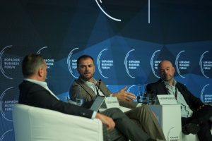 Vladimir Bošković (u sredini): Rizici su prisutniji nego ikada, a očekivanja klijenata jasna (Foto: Aleksej Nešović)