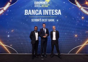 Darko Popović, predsednik Izvršnog odbora Banca Intesa u Srbiji, na svečanom uručenju priznanja Euromoney