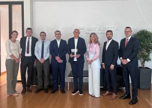 Svi učesnici današnjeg događaja u Banca Intesa Beograd (Foto: Banca Intesa)